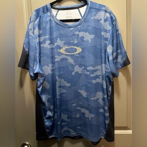 Oakley Size XXL Blue Camo Shirt NWOT